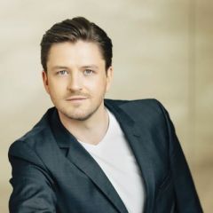 &copy; Nikolaj Lund