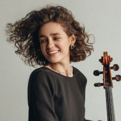&copy; Julia Altukhova